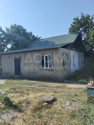 Продаю участок под строительство, 10 соток арча бешик баха угловой.