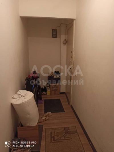 Продаю 1-комнатную квартиру, 32кв. м., этаж - 1/4, Ата-тюрк.