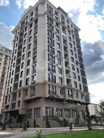 Продаю 3-комнатную квартиру, 109кв. м., этаж - 5/12, сухе батора /магистраль.