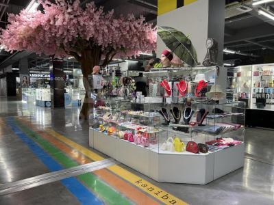 Продаётся готовый бизнес-островок с аксессуарами в ТЦ «Tommi Mall»