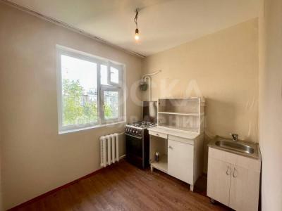 Продаю 1-комнатную квартиру, 35кв. м., этаж - 4/4, 6 МКР.