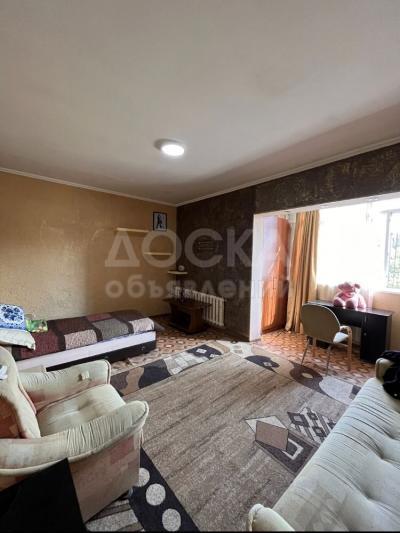 Продаю 1-комнатную квартиру, 32кв. м., этаж - 5/5, Аламедин-1 84 дом.