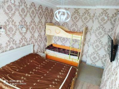 Продаю 2-комнатную квартиру, 49кв. м., этаж - 5/7, микрорайон Учкун .