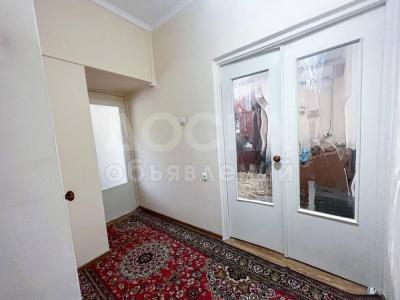 Продаю 1-комнатную квартиру, 34кв. м., этаж - 1/3, Нарвская .