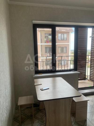 Продаю 1-комнатную квартиру, 48кв. м., этаж - 8/10, Баха/Гагарина.