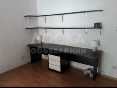 Продаю 2-комнатную квартиру, 35кв. м., этаж - 3/3, Исанова /Ленинградская.