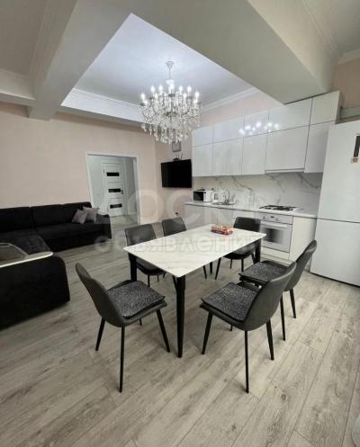 Продаю 4-комнатную квартиру, 90кв. м., этаж - 12/13, Баха/Гагарина.