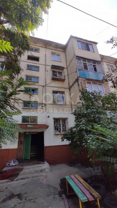 Продаю 3-комнатную квартиру, 58кв. м., этаж - 4/4, 5-мкр.