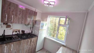 Продаю 2-комнатную квартиру, 46кв. м., этаж - 3/4, 9 мкр.