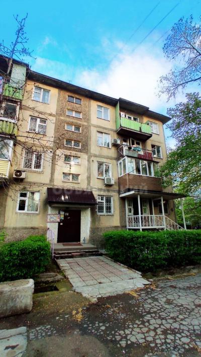 Продаю 2-комнатную квартиру, 45кв. м., этаж - 3/4, 9-мкр.