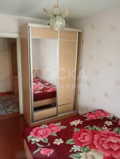 Продаю 2-комнатную квартиру, 41кв. м., этаж - 2/2, р-н Чекиш-Ата ул. Заречная/ Набережная.