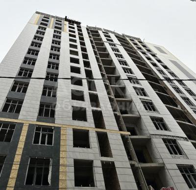 Продаю 1-комнатную квартиру, 41кв. м., этаж - 13/16, Токтогула/Исанова.