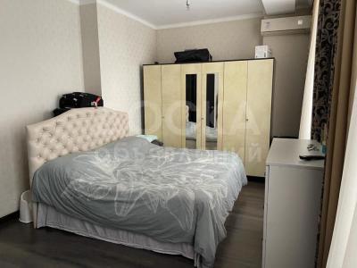 Продаю 2-комнатную квартиру, 70кв. м., этаж - 8/10, Чуйкова 136/3.