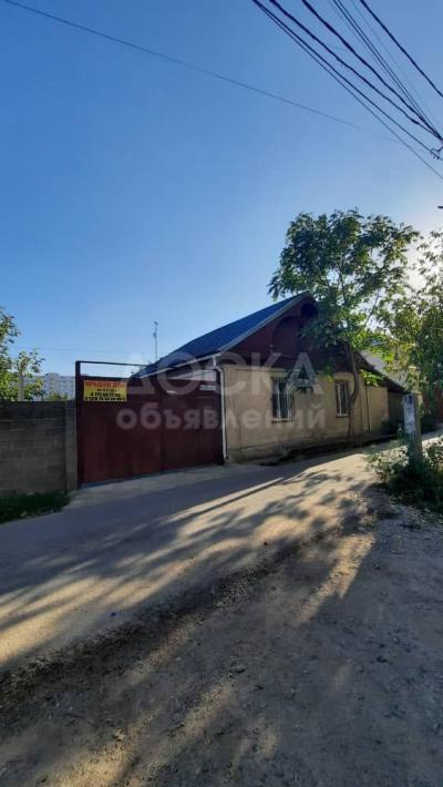 Продаю дом 4-ком. 70кв. м., этаж-1, 4,5-сот., стена саман, карпинка/Никитина.