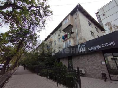 Продаю 2-комнатную квартиру, 40,2кв. м., этаж - 3/4, Ахунбаева/Тыныстанова.