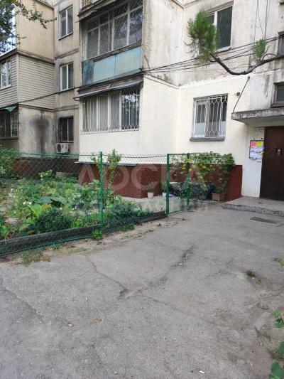 Продаю 1-комнатную квартиру, 31кв. м., этаж - 4/4, 5 мкр.