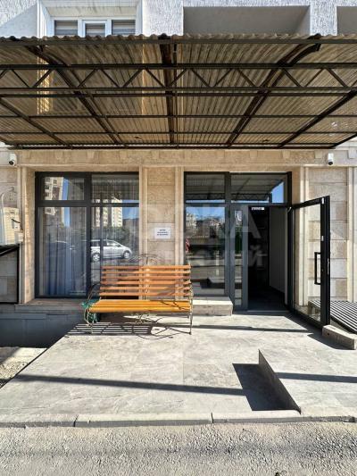 Продаю офисное помещение 108кв. м., тыналиева/бакаева.