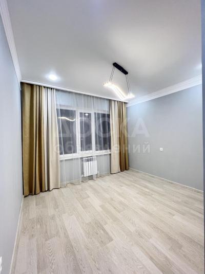 Продаю 3-комнатную квартиру, 90кв. м., этаж - 4/9, Джал.