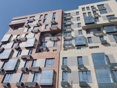 Продаю 4-комнатную квартиру, 121кв. м., этаж - 5/10, Магистраль (АУЦА).