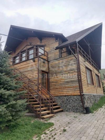 Продаю коттедж 8-ком. 192кв. м., этаж-2, 8-сот., стена другое, расположение на лыжной базе "Орловка" - 180.000$ .