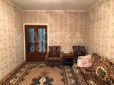 Продаю 3-комнатную квартиру, 68кв. м., этаж - 1/9, 12 микрорайон.