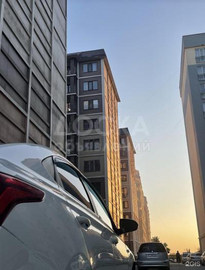 Продаю 1-комнатную квартиру, 48кв. м., этаж - 8/9, Баха/Гагарина.