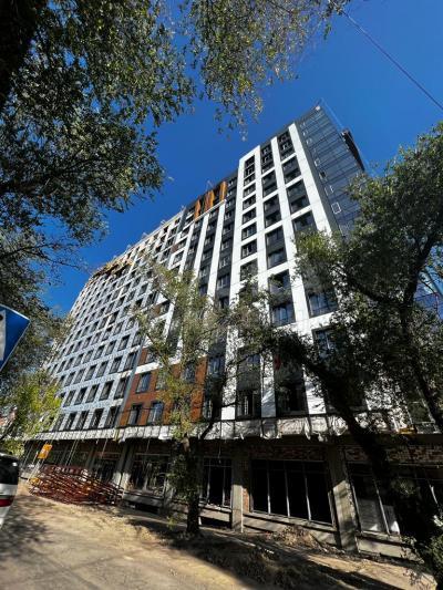 Продаю 2-комнатную квартиру, 69кв. м., этаж - 11/13, Политех.