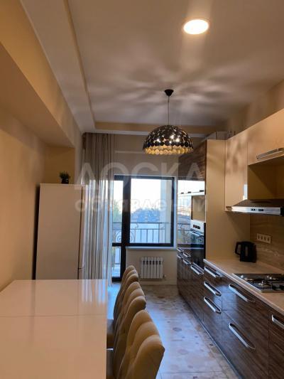 Продаю 2-комнатную квартиру, 108кв. м., этаж - 7/13, Ибраимова 115/1.