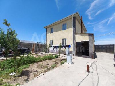 Продаю дом 5-ком. 150кв. м., этаж-2, 4-сот., стена кирпич, ак ордо.