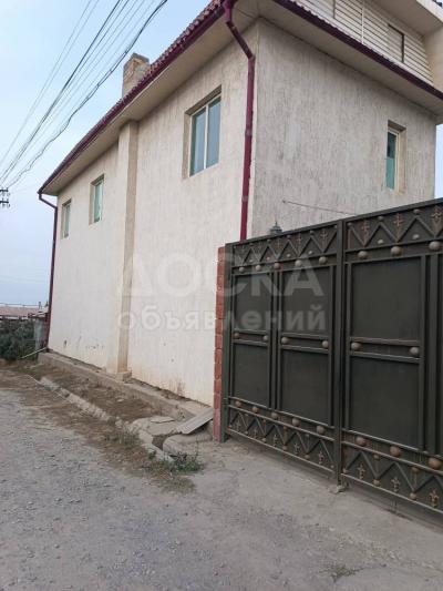 Продаю дом 7-ком. 129кв. м., этаж-2, 5-сот., стена кирпич, Ак Орго.