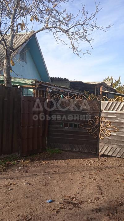 Продаю дачу 2-ком. 42кв. м., этаж-1, 5-сот., стена кирпич, с.Бостери.