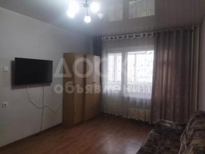 Продаю 1-комнатную квартиру, 33кв. м., этаж - 6/9, г. Бишкек мкр Восток-5. Собственник!!!.