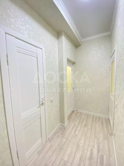 Продаю 1-комнатную квартиру, 32кв. м., этаж - 2/12, Куттубаева 15.