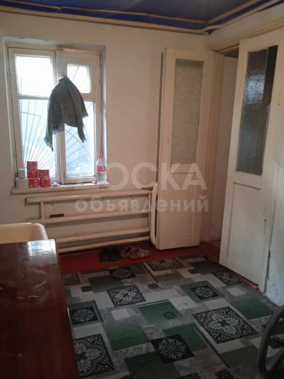 Продаю дом 3-ком. 1кв. м., этаж-1, 4-сот., стена другое, Орозбекова/ Васильева.