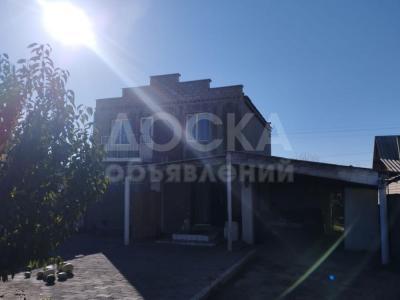 Продаю дом 4-ком. 149кв. м., этаж-1, 5-сот., стена кирпич, ак орго.