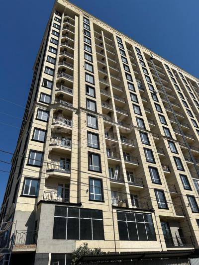 Продаю 1-комнатную квартиру, 42кв. м., этаж - 10/16, район КНУ.