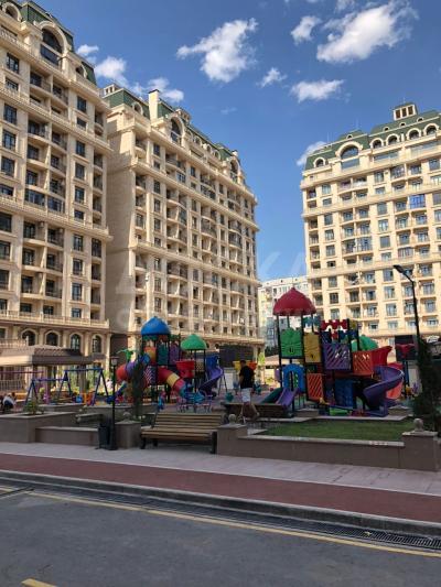 Продаю 4-комнатную квартиру, 128кв. м., этаж - 9/14, Ак - Кеме.