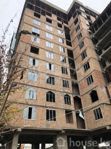 Продаю 2-комнатную квартиру, 80кв. м., этаж - 2/16, Рыскулова 110.