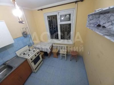 Продаю 1-комнатную квартиру, 30.8кв. м., этаж - 1/5, городок строителей 1.