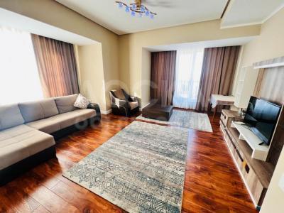 Продаю 2-комнатную квартиру, 65кв. м., этаж - 16/16, Бишкек Парк.