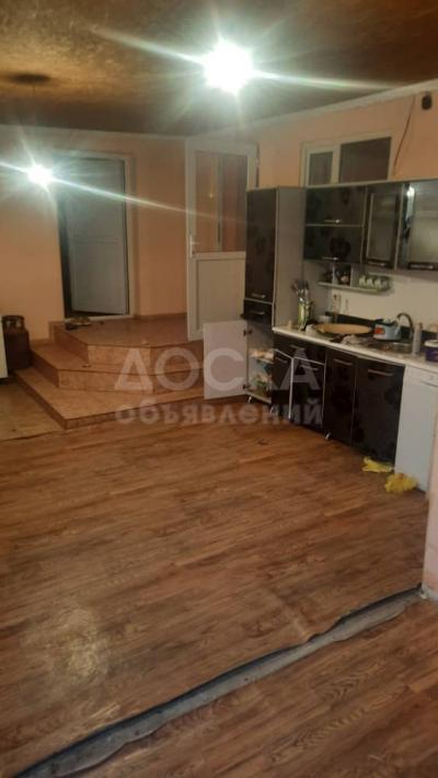 Продаю дом 6-ком. 60кв. м., этаж-1, 13,5-сот., стена кирпич, с.Петровка .