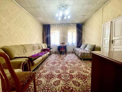 Продаю дом 5-ком. 85кв. м., этаж-1, 10-сот., стена кирпич, Новопокровка.