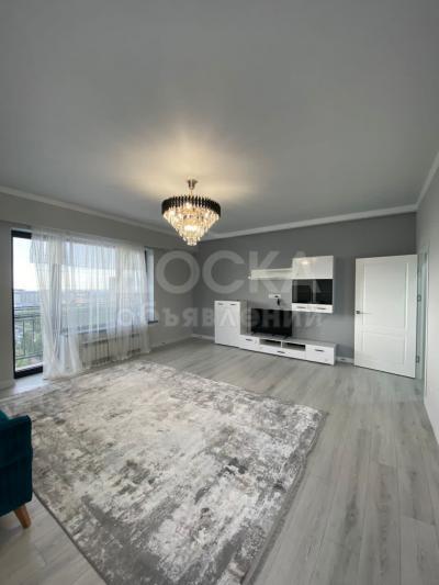 Продаю 3-комнатную квартиру, 123кв. м., этаж - 12/14, асанбай.