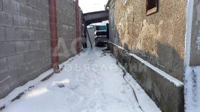 Продаю дом 4-ком. 58кв. м., этаж-1, 5-сот., стена кирпич, Иманалиева .