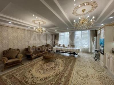 Продаю 3-комнатную квартиру, 136кв. м., этаж - 4/10, Топографический переулок .