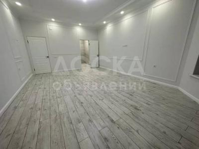 Продаю дом 6-ком. 220кв. м., этаж-2, 4-сот., стена кирпич, ж/м Кок Жар.