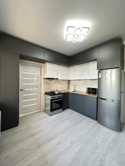 Продаю 1-комнатную квартиру, 56кв. м., этаж - 3/9, ТЦ Ала-арча.