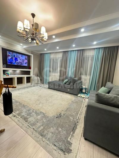 Продаю 3-комнатную квартиру, 115кв. м., этаж - 4/14, МАГИСТРАЛЬ ТЫНАЛИЕВА. ДЖАЛ 29. ВЕРХНИЙ ДЖАЛ .