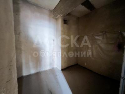 Продаю 2-комнатную квартиру, 83кв. м., этаж - 2/12, пр.Мира/Магистраль.