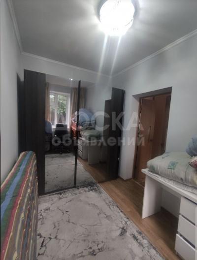 Продаю дом 5-ком. 90кв. м., этаж-1, 9-сот., стена кирпич, с. Новопокровка .